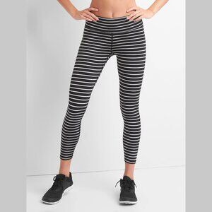 GAP GapFit Blackout Stripe 7/8 Leggings Large Petite